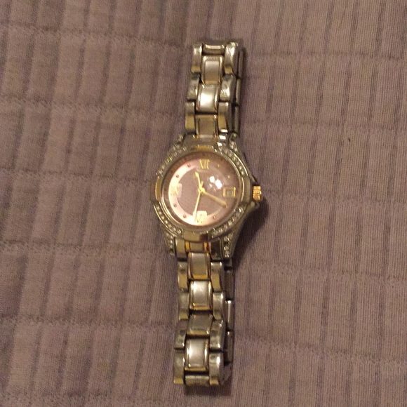 Ladies watch - Picture 1 of 2